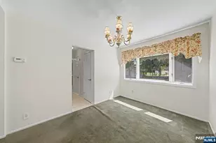 5 Holyoke Dr, Oakland, NJ 07436 - Photo 8