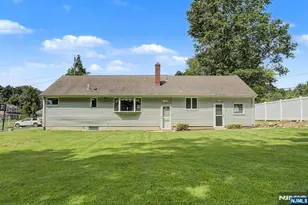 5 Holyoke Dr, Oakland, NJ 07436 - Photo 32
