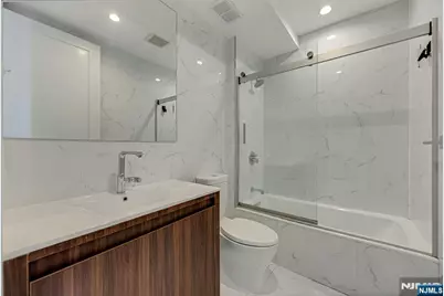 757 Undercliff Avenue A #A, Edgewater, NJ 07020 - Photo 26