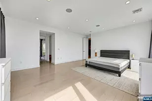757 Undercliff Ave A, Edgewater, NJ 07020 - Photo 30