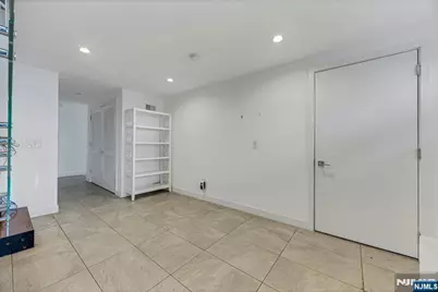 757 Undercliff Avenue A #A, Edgewater, NJ 07020 - Photo 6