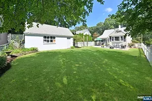 160 Rock Rd, Hawthorne, NJ 07506 - Photo 26