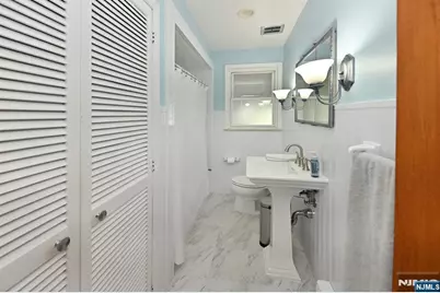 160 Rock Road, Hawthorne, NJ 07506 - Photo 14
