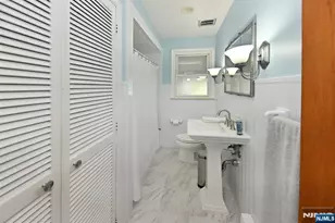160 Rock Rd, Hawthorne, NJ 07506 - Photo 14