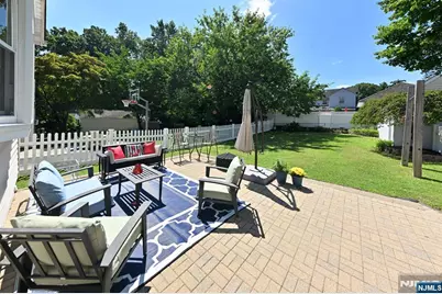 160 Rock Road, Hawthorne, NJ 07506 - Photo 22