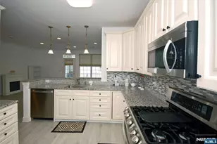 6 Quarry Dr A2, Woodland Park, NJ 07424 - Photo 6