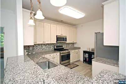 6 Quarry Drive A2 #A2, Woodland Park, NJ 07424 - Photo 4
