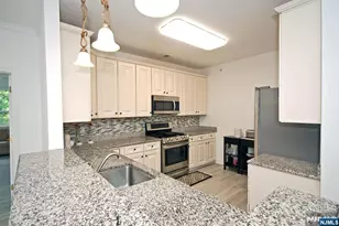 6 Quarry Dr A2, Woodland Park, NJ 07424 - Photo 4