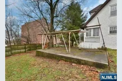 110 Summit Avenue, Hackensack, NJ 07601 - Photo 12