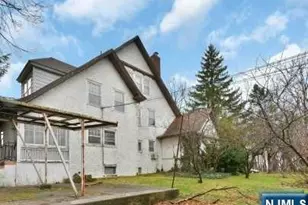 110 Summit Ave, Hackensack, NJ 07601 - Photo 10