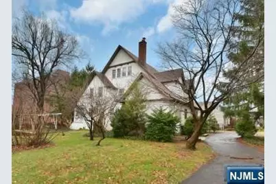 110 Summit Avenue, Hackensack, NJ 07601 - Photo 8