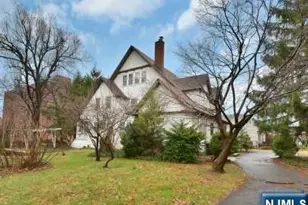 110 Summit Ave, Hackensack, NJ 07601 - Photo 8