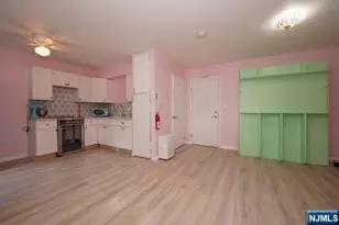 15 Forest Street C0011, Montclair, NJ 07042 - Photo 2