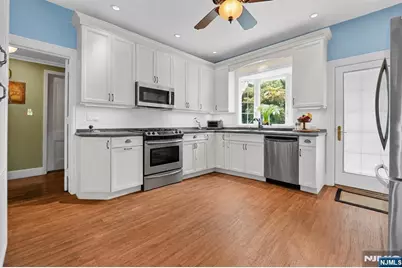 235 Kinderkamack Road, Emerson, NJ 07630 - Photo 10