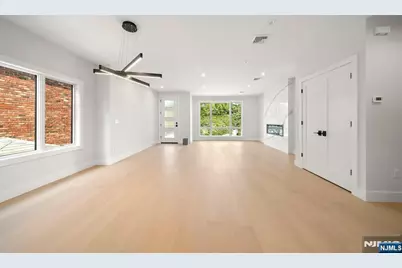 450 10th Street B #B, Fairview, NJ 07022 - Photo 6