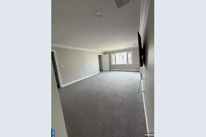 60 Hazelton Street, Ridgefield Park, NJ 07660 - Photo 4