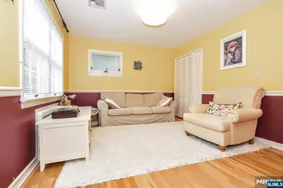 367 S Pleasant Avenue, Ridgewood, NJ 07450 - Photo 4