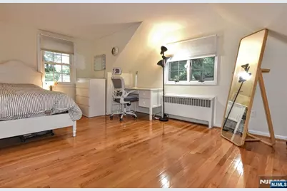367 S Pleasant Avenue, Ridgewood, NJ 07450 - Photo 10