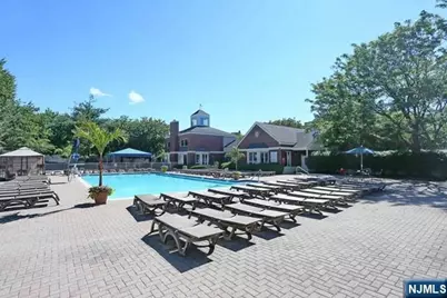 504 Ellery Court, Edgewater, NJ 07020 - Photo 16