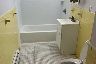 106 Spring Valley Ave 1W, Hackensack, NJ 07601 - Photo 4
