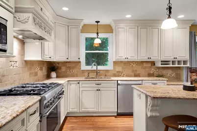 55 Gathering, Montville Township, NJ 07058 - Photo 12