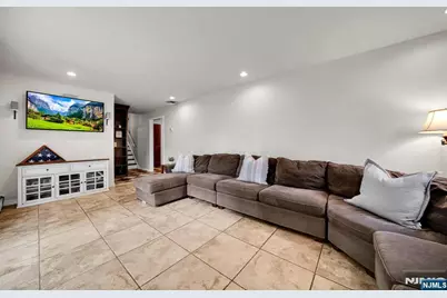 55 Gathering, Montville Township, NJ 07058 - Photo 18