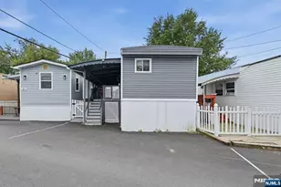 15 Austin St, Moonachie, NJ 07074 - Photo 1