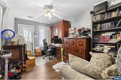 238 Monroe Avenue, Paramus, NJ 07652 - Photo 34