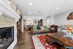 238 Monroe Ave, Paramus, NJ 07652 - Photo 4