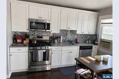 1 Hillside Avenue 2 #2, Kearny, NJ 07032 - Photo 4