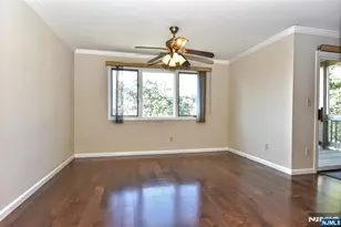 606 Skyline Dr 6, Haledon, NJ 07508 - Photo 8