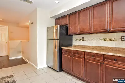 606 Skyline Drive 6 #6, Haledon, NJ 07508 - Photo 12