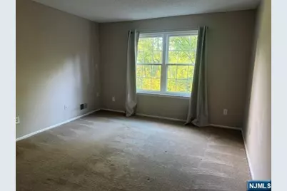 335 Linden Street, Mahwah, NJ 07430 - Photo 8
