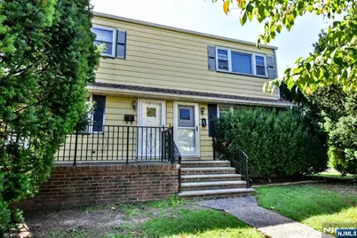 27 Hillcrest Avenue, Lodi, NJ 07644 - Photo 1