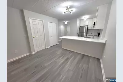 5 Linden Street 2J #2J, Hackensack, NJ 07601 - Photo 2