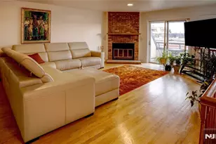 300 Gorge Road 6, Cliffside Park, NJ 07010 - Photo 4