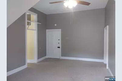 20 Goffle Road 1 #1, Midland Park, NJ 07432 - Photo 2