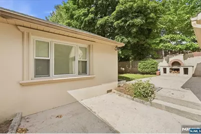3-27 Kenneth Avenue, Fair Lawn, NJ 07410 - Photo 32