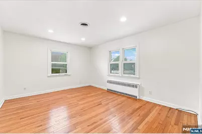 3-27 Kenneth Avenue, Fair Lawn, NJ 07410 - Photo 12