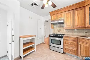 3-27 Kenneth Ave, Fair Lawn, NJ 07410 - Photo 4