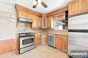 3-27 Kenneth Ave, Fair Lawn, NJ 07410 - Photo 2