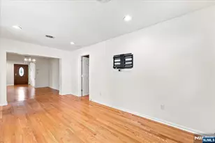 3-27 Kenneth Ave, Fair Lawn, NJ 07410 - Photo 18