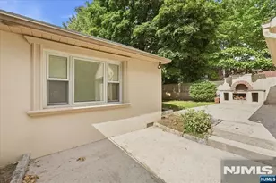 3-27 Kenneth Ave, Fair Lawn, NJ 07410 - Photo 32