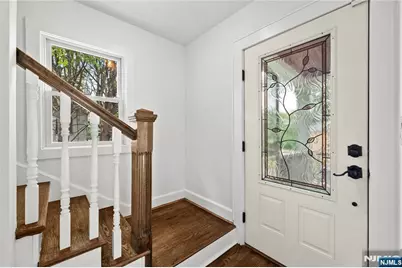 54 Chestnut Avenue, Park Ridge, NJ 07656 - Photo 2