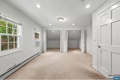 54 Chestnut Avenue, Park Ridge, NJ 07656 - Photo 16