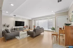 23 Lasher Ln, Edgewater, NJ 07020 - Photo 2