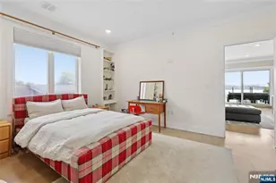23 Lasher Ln, Edgewater, NJ 07020 - Photo 22