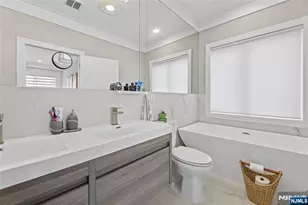 23 Lasher Ln, Edgewater, NJ 07020 - Photo 14