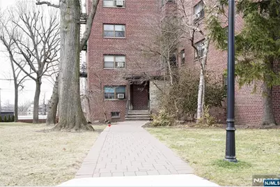 3021 Edwin Avenue 1J #1J, Fort Lee, NJ 07024 - Photo 2