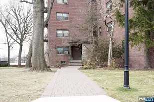 3021 Edwin Ave 1J, Fort Lee, NJ 07024 - Photo 2